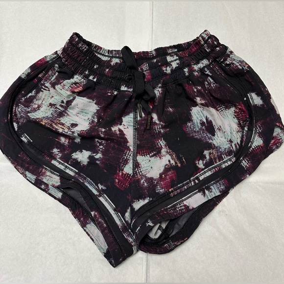 Purple Lululemon shorts
lululemon athletica - Picture 2 of 4